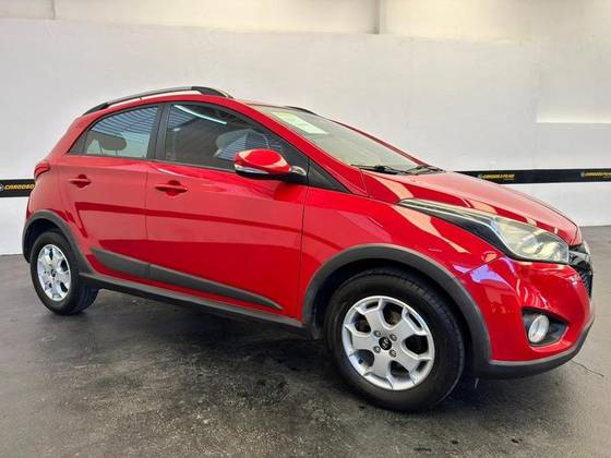 HYUNDAI HB20X 1.6 16V STYLE FLEX 4P MANUAL HYUNDAI HB20X 1.6 16V STYLE FLEX 4P MANUAL